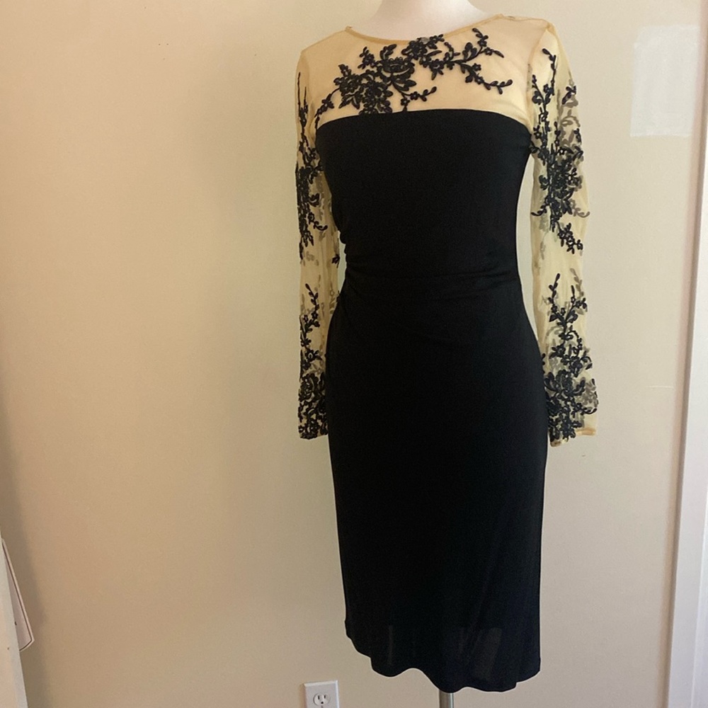 Super flattering David Meister dress